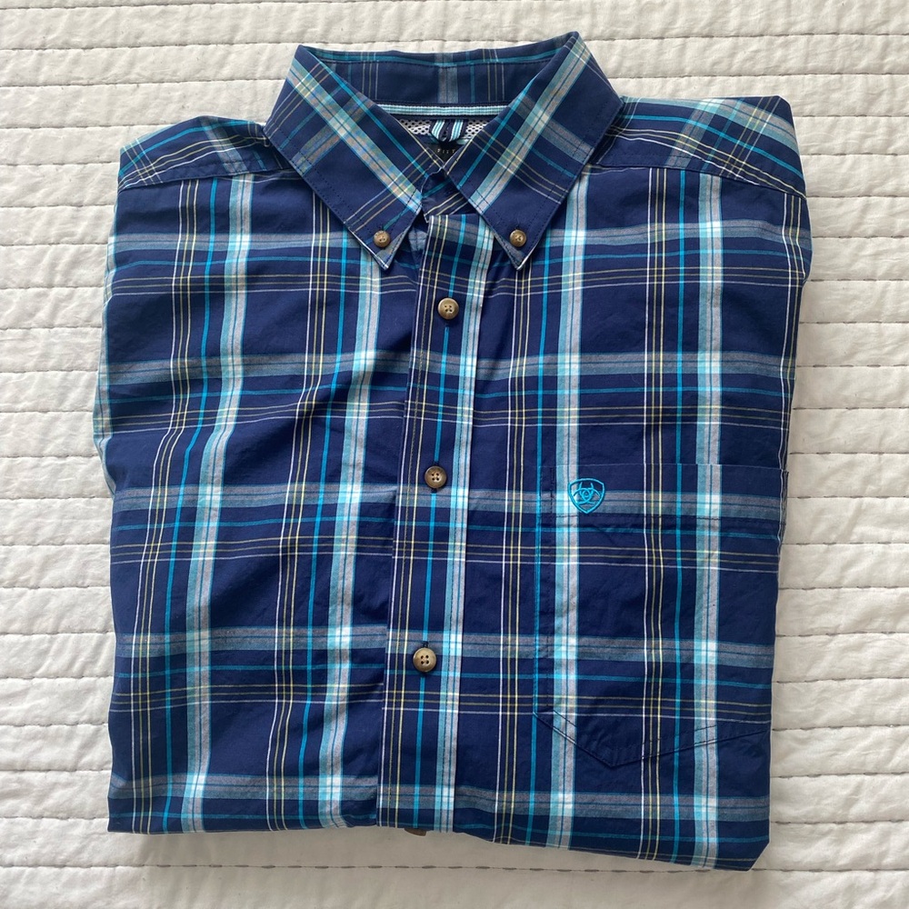 Ariat Mens Blue Plaid Button Up Shirt